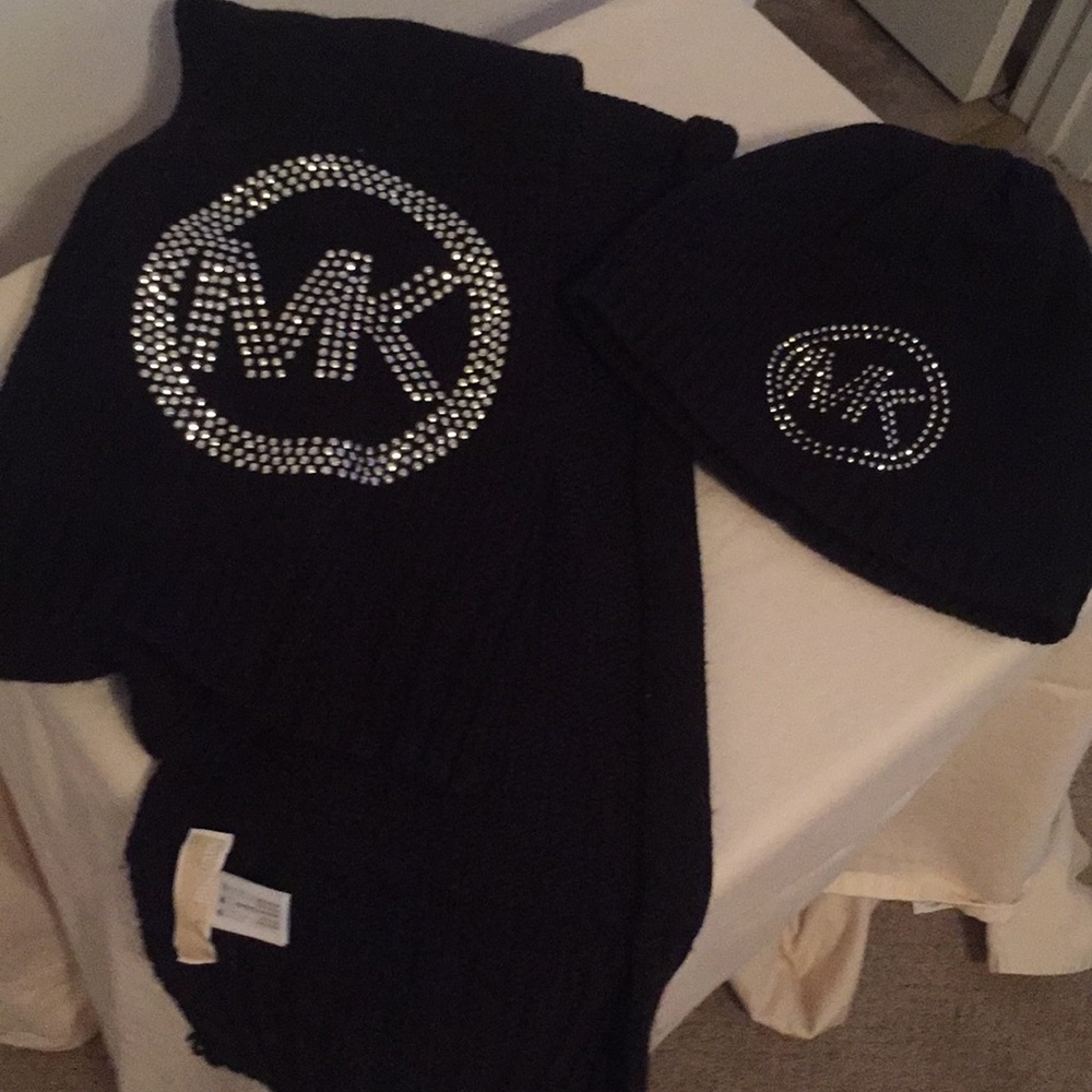 MK scarf and hat